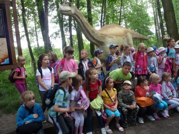 wycieczka-klas-pierwszych-do-rogowa
