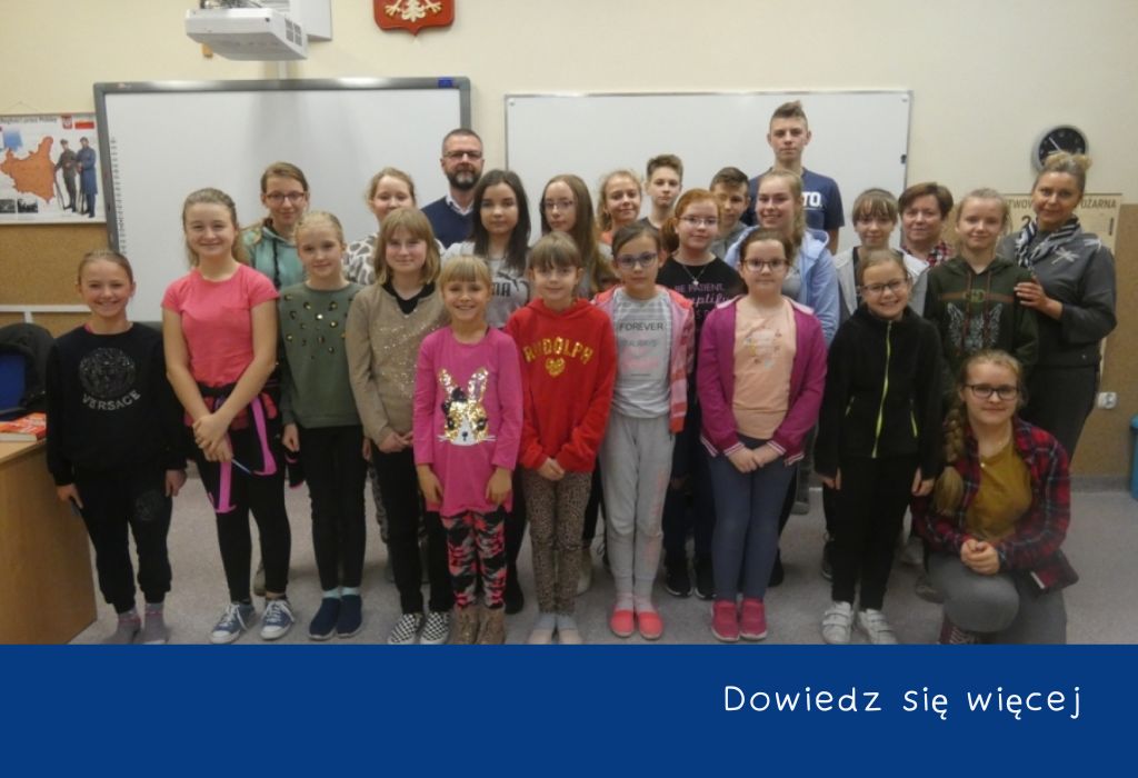 noc-w-bibliotece-szkolnej