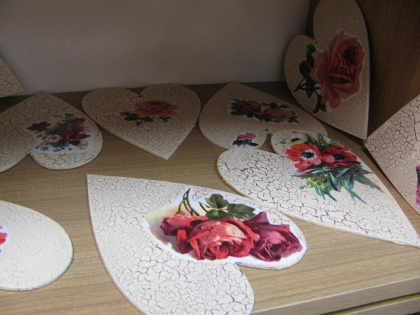 ozdabianie-serc-technika-decoupage