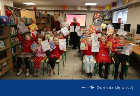 Pasowanie na czytelnika w walentynkowym klimacie